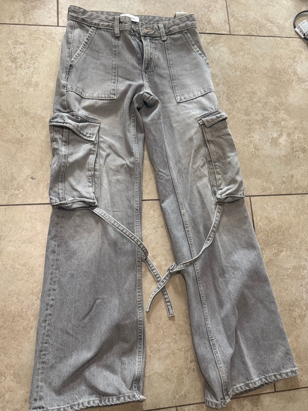 Zara Gray Wide-Leg Cargo Jeans with Leg Straps